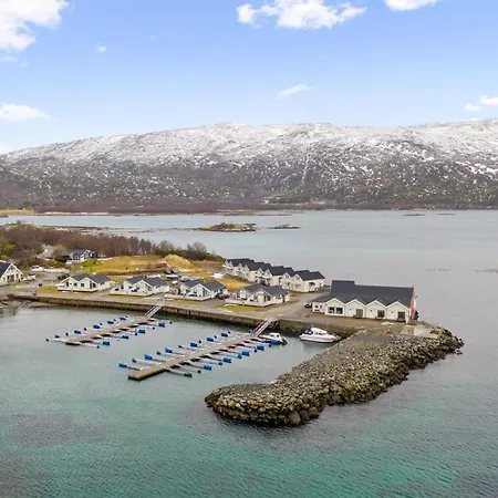 Idyllisk Sjøhus På Naurstad Semesterbostad *