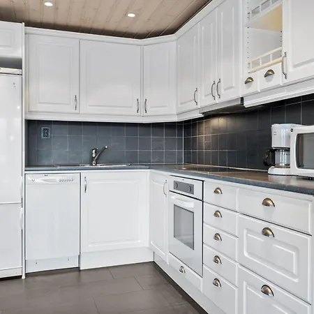 Idyllisk Sjohus Pa Naurstad 펜션 *