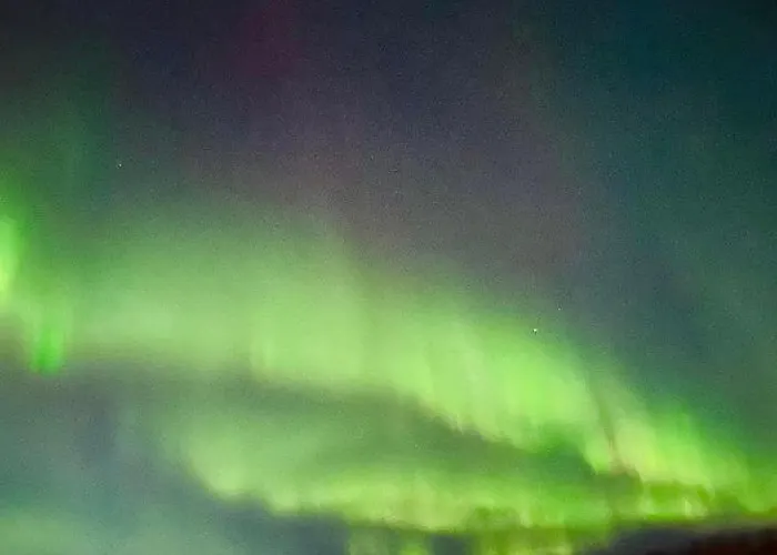 Idyllisk Sjøhus På Naurstad *